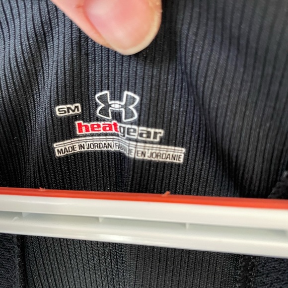 UA Heatgear quick dry tank - Picture 3 of 3